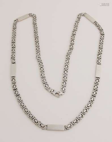 Silver royal necklace with pictures