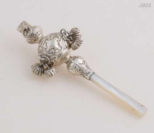 Silver rattle