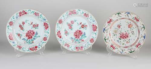 Three Chinese Family Rose plates Ø 23.2 cm.