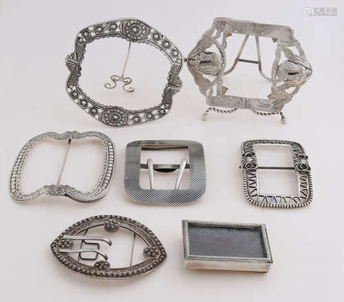 Lot silver (frames + buckles)