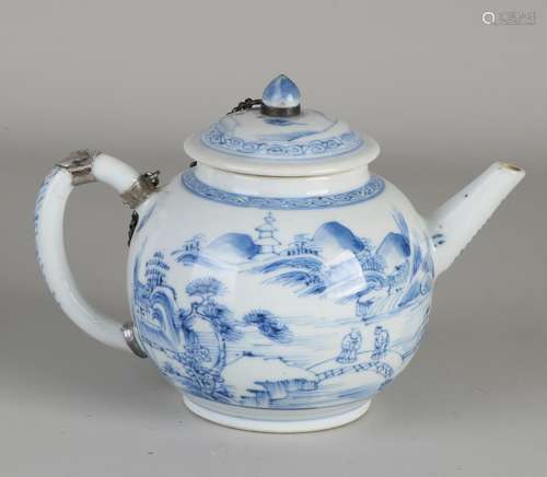 18th Century Chinese teapot