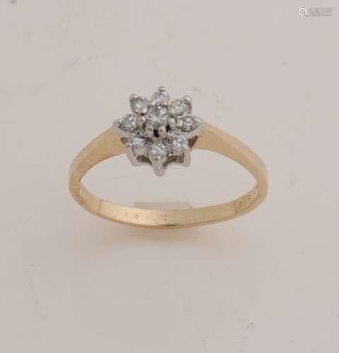 Gold ring with diamond