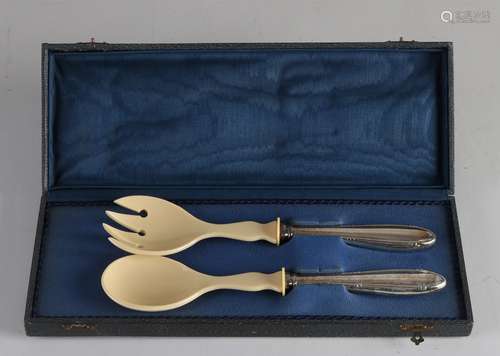 Salad cutlery with silver