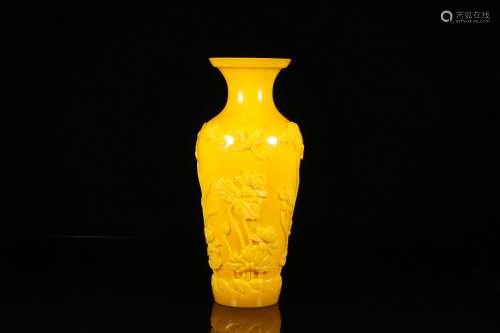 chinese chicken-oil yellow vase