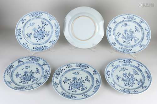 Six Chinese plates Ø 26 cm.