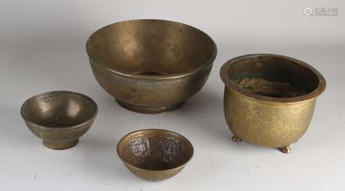 Four bronze / brass bowls