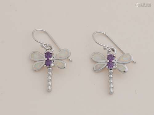 Silver earrings with dragonfly