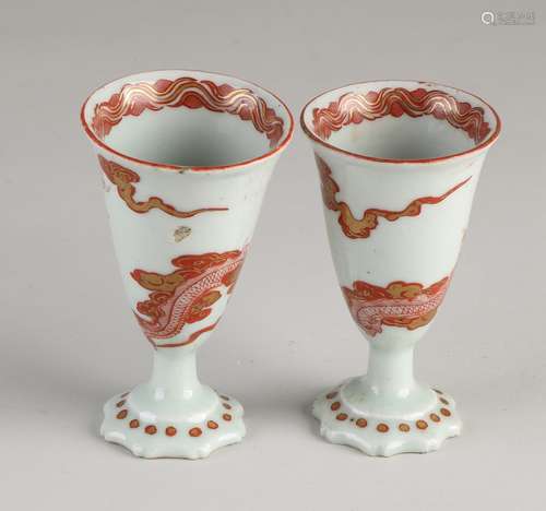 2 Chinese / Japanese wine cups