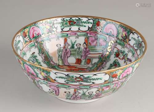 Chinese Canton bowl Ø 23 cm.