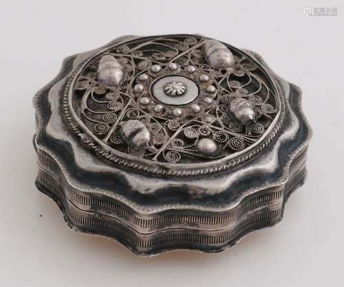 Silver peppermint box with filigree