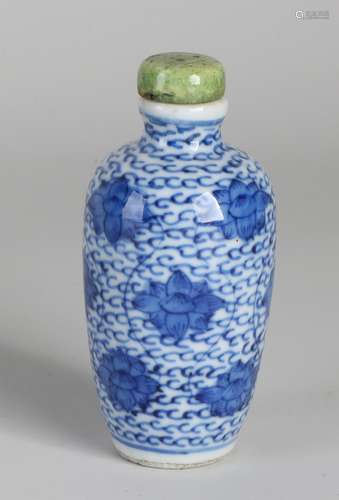 Chinese snuff bottle