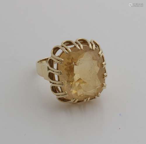 Gold ring with citrine