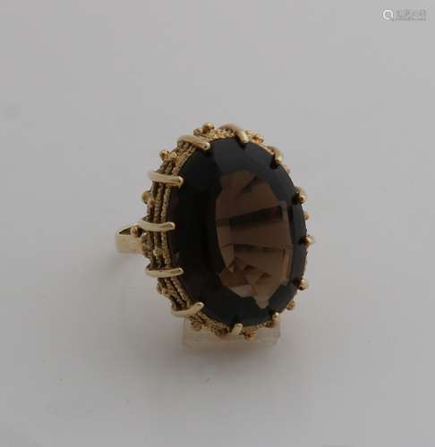 Gold ring with smoky quartz