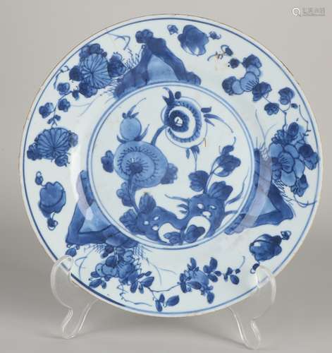 Chinese plate Ø 21 cm.