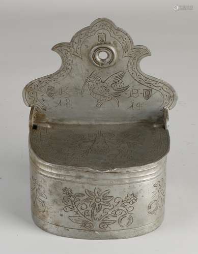 Antique pewter wall holder 1814