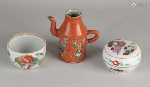 Three parts of Chinese porcelain