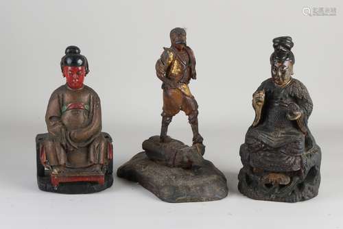 3x Antique Chinese figures