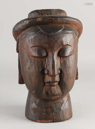 Chinese head (made of wood)