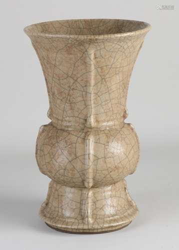 Chinese celadon vase, H 24.5 cm.