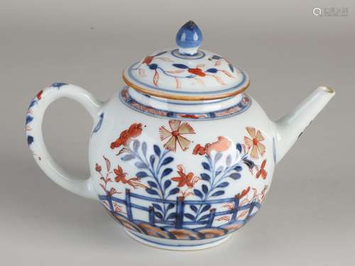 Chinese Imari teapot