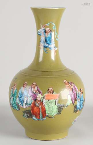 Chinese vase with figures