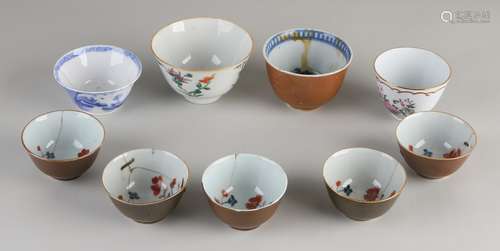 8 Chinese porcelain cups