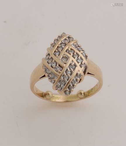 Gold ring with diamond