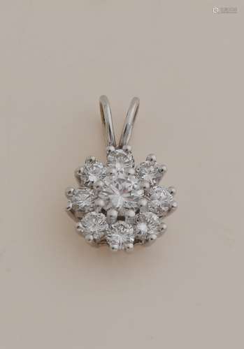 White gold pendant with diamond