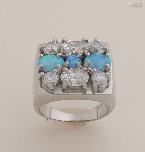 Silver ring with opal and zirconia's