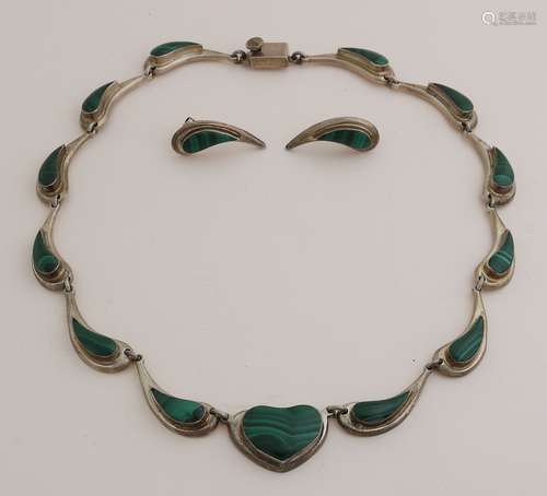 Silver choker and earrings malachite