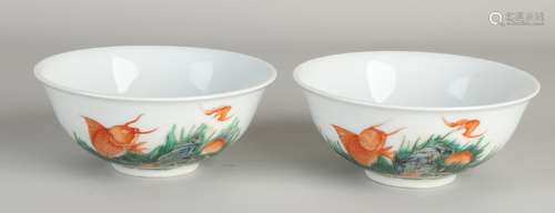 Two Chinese bowls Ø 10.6 cm.