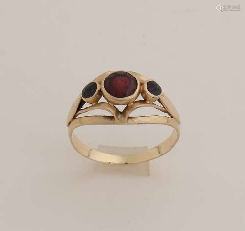 Gold ring with garnet