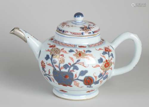 18th Century Chinese teapot