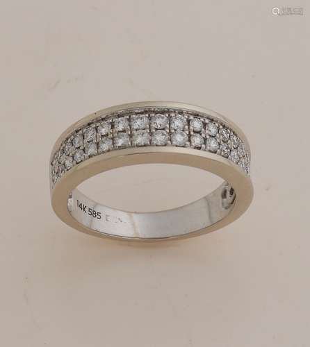 White gold ring with diamond