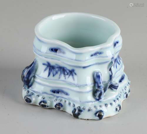 Chinese porcelain brush washer