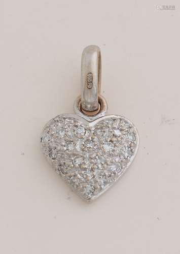 White gold heart pendant with diamond