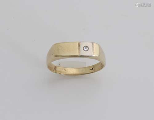 Gold ring with diamond