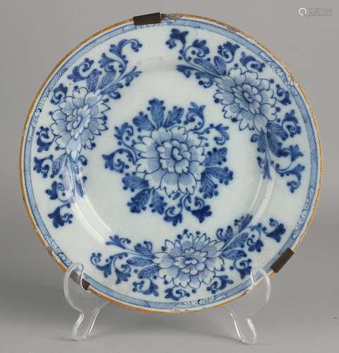 17th - 18th Century Delft plate Ø 13 cm.