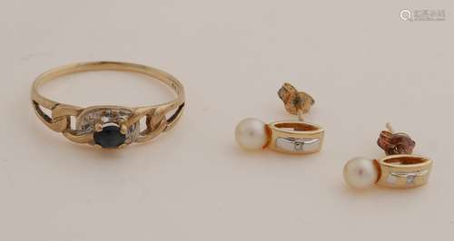 Set with gold ring & stud earrings