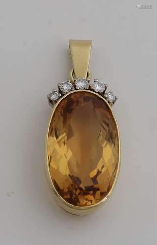 Yellow gold pendant with citrine