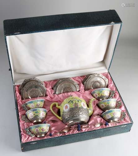 Chinese Family Rose tea service