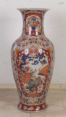 Chinese Imari vase