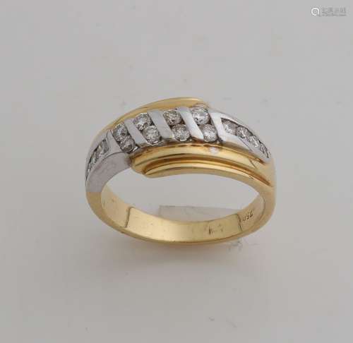 Gold ring with diamond