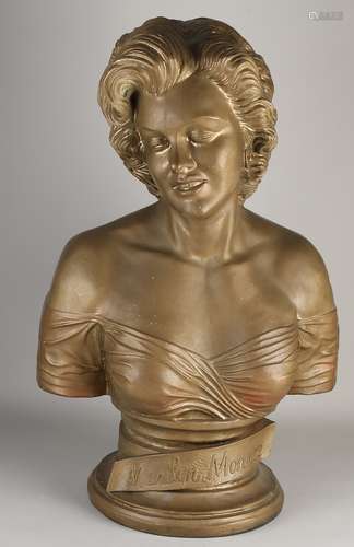 Large 1950s style bust