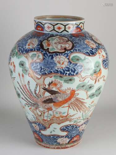 Large Japanese Imari vase H 42.5 cm.