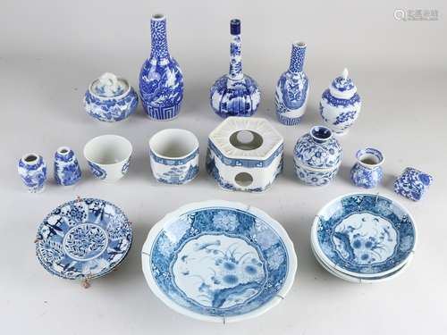 20 parts of Chinese / Japanese porcelain