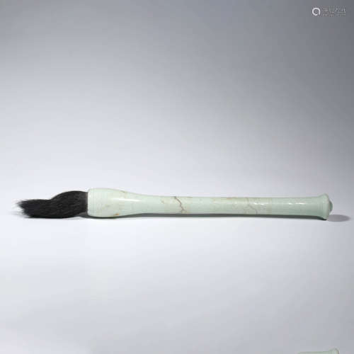 A CHINESE PORCELAIN WHITE-GLAZED BRUSH