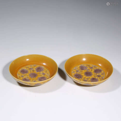 A PAIR OF CHINESE PORCELAIN YELLOW-GROUND INTERLOCKING BRANC...