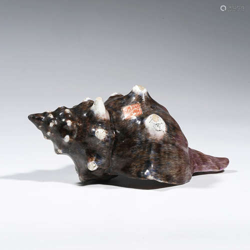 A CHINESE PORCELAIN CONCH