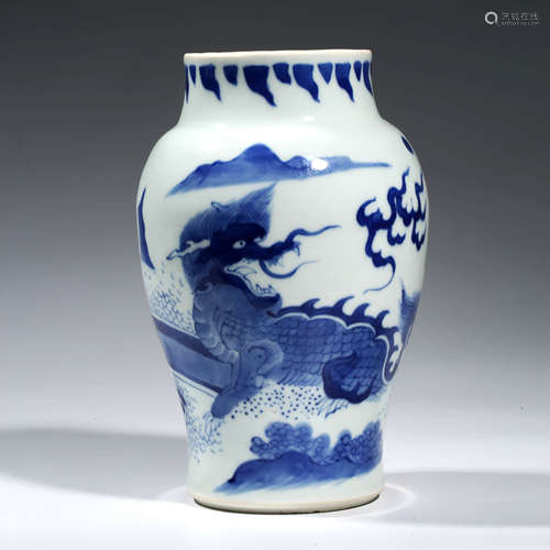 A CHINESE PORCELAIN BLUE AND WHITE BEAST JAR